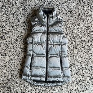 Athleta Responsible Arch Vest Silver Metallic Goose Down Full Zip Women’s XXS